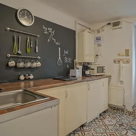 Simon Old Town City Center Apartmán Brašov