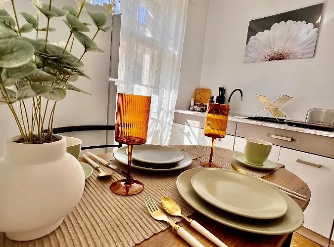 Simon Old Town Center Brasov